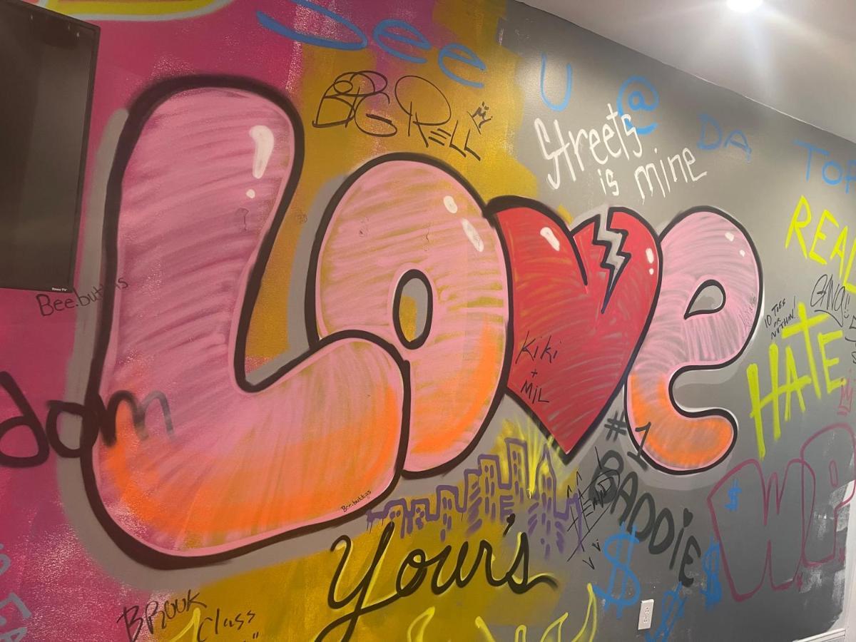 Art Deco Graffiti Suite Philadelphia Ngoại thất bức ảnh